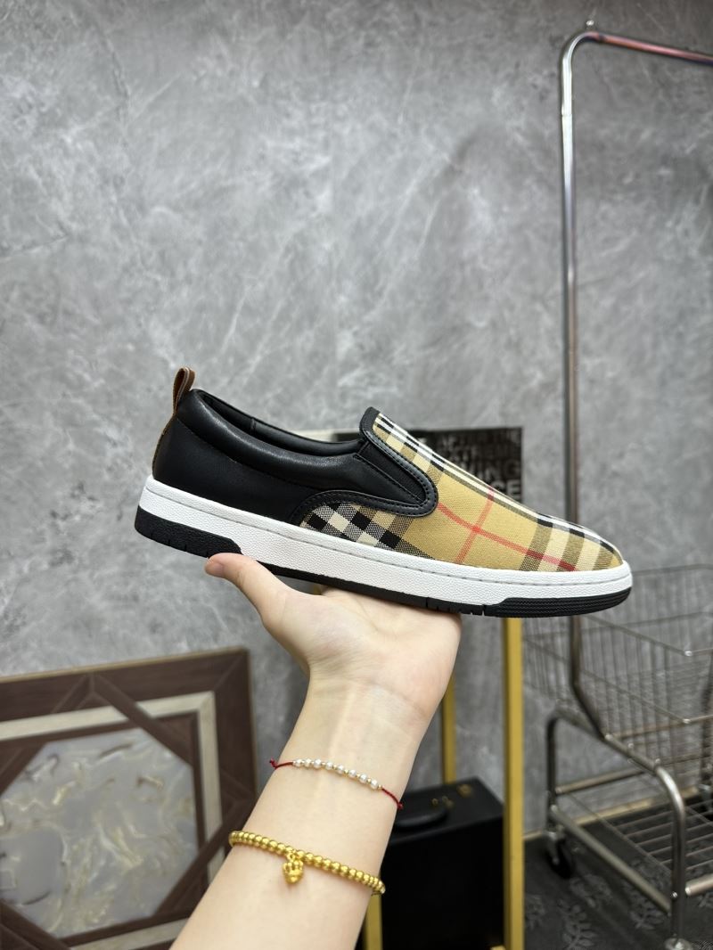 Burberry Low Shoes